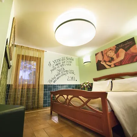 7 Vizi Lazise - Terme Garda Couette-café 4*