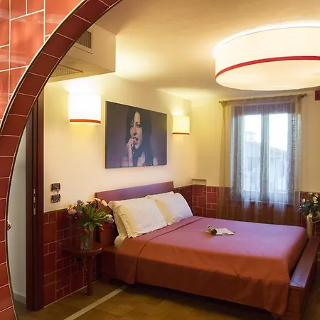 Bed & Breakfast 7 Vizi Lazise Suite&breakfast - Terme Garda